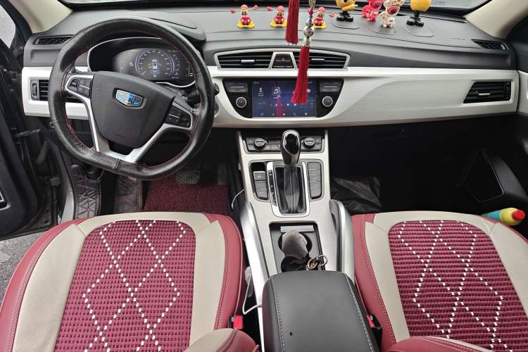 Used Geely Auto Emgrand X7 Sport 2018 1.8TD Automatic Two-Wheel Drive Zhiya Model