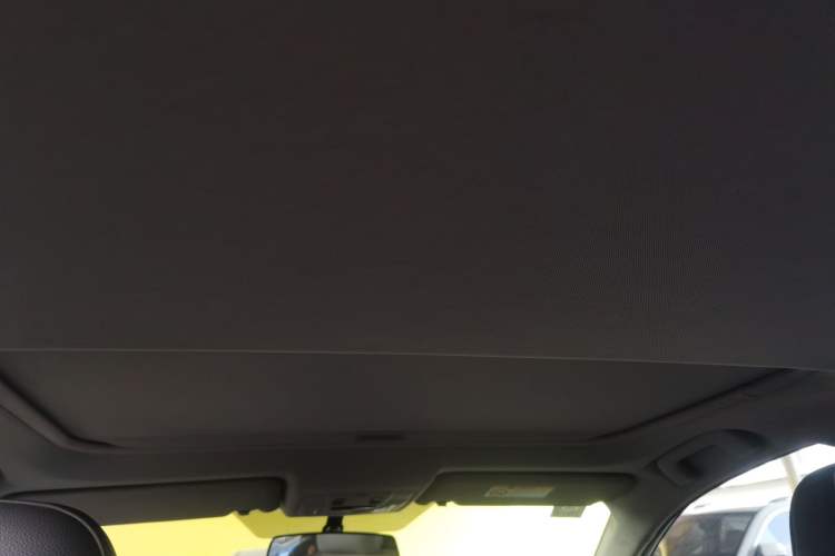 Used Toyota RAV4 2016 2.0L CVT Two-Wheel Drive Fashion Edition China V Standard
