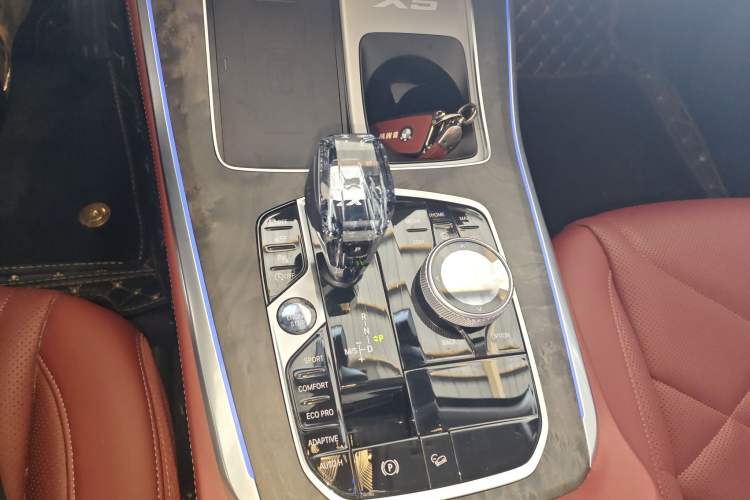 Used BMW X5 2022 Restyled xDrive 30Li Luxury Version M Sport Package
