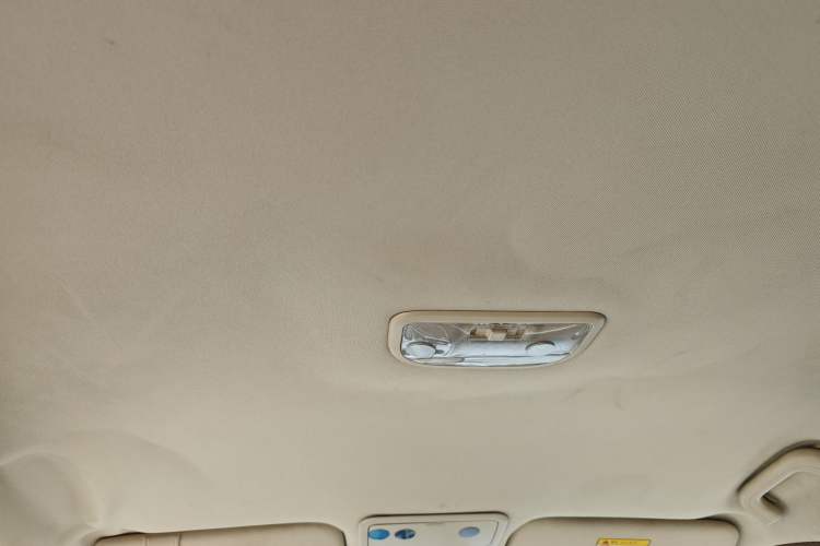 Used Geely Auto Classic Emgrand 2013 Sedan 1.8L CVT Elite Model Headliner