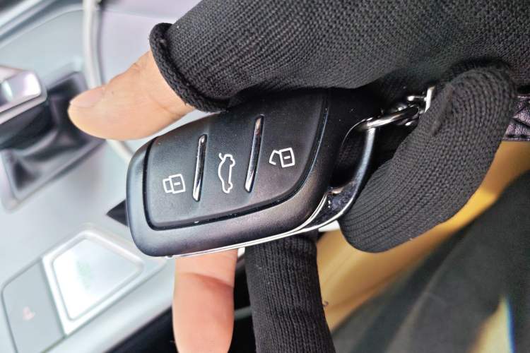 Used Roewe RX5 2023 1.5T Elite Edition Vehicle Key