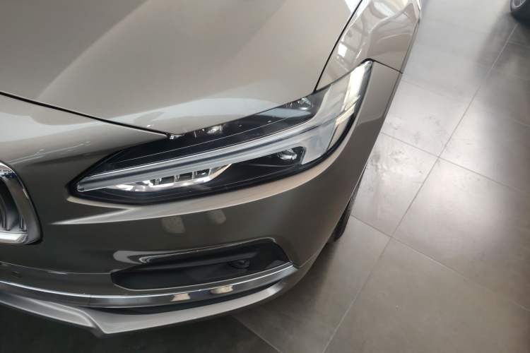 Used Volvo S90 2021 B5 Zhiyi Luxury Edition
