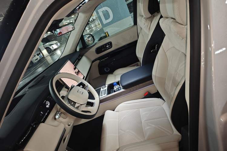 Used Zeekr 9X 2025 Max Edition
