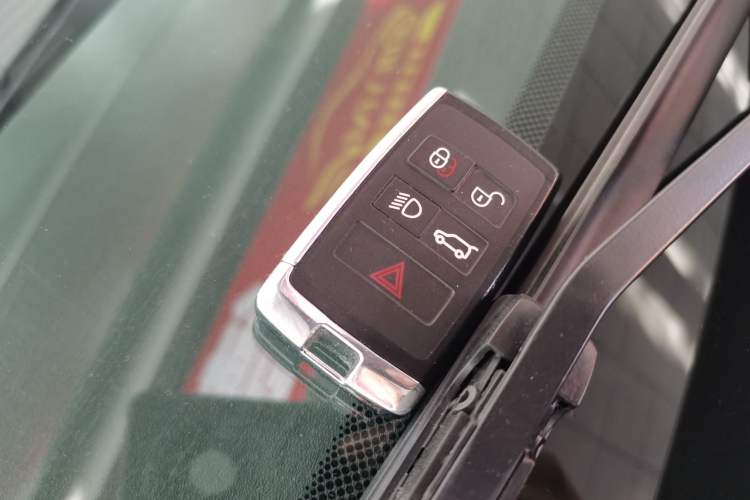 Used Land Rover Discovery Sport 2022 249 PS R-Dynamic SE Performance Tech Edition 5 Seats