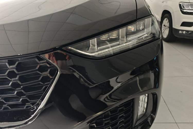 Used Wey VV7 2017 2.0T Flagship Model Left Front Headlight