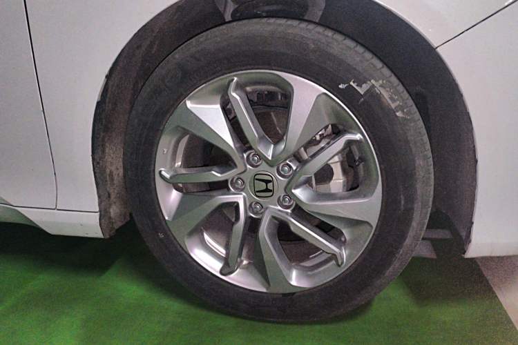 Used Honda Accord 2021 260TURBO Luxury Starry Sky Limited Edition Right Front Wheel Hub