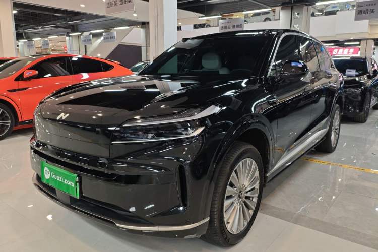 Used ONVO Luxeed L90 2025 Model—Ultra Six-Seater Version
