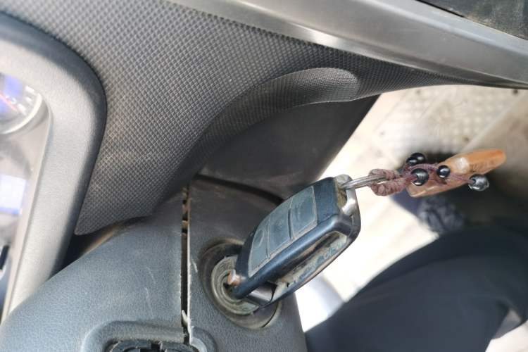 Used Suzuki Wagon R X5 2013 Revised Version 1.4L VVT Cruise Edition
