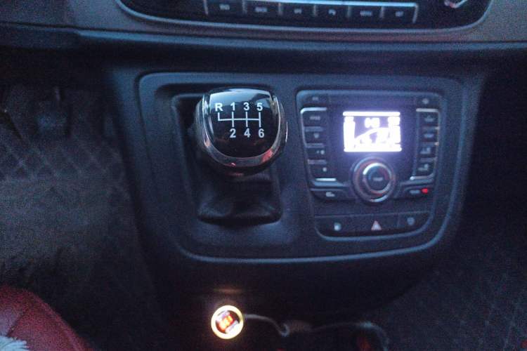 Used SAIC MAXUS G10 2022 2.0T Manual Value Edition Gasoline 7-Seater