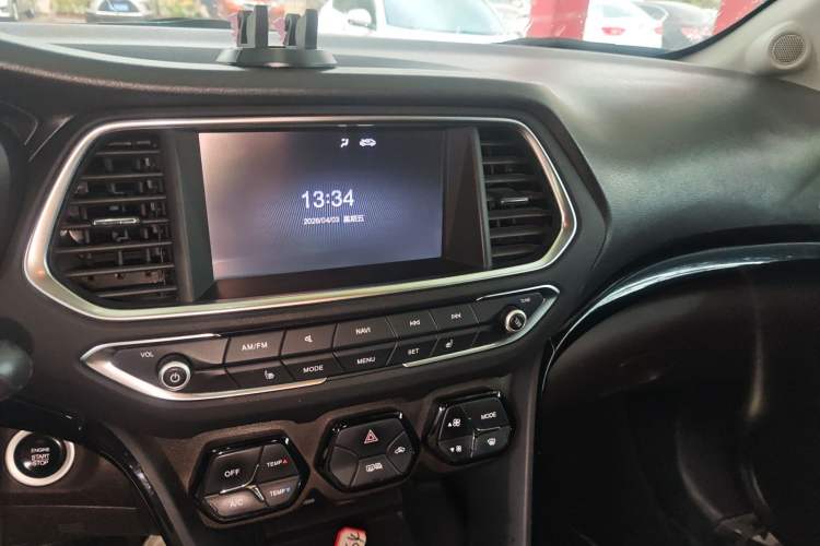 Used GAC Trumpchi GS4 2015 200T G-DCT Luxury Edition Audio And AC Panel