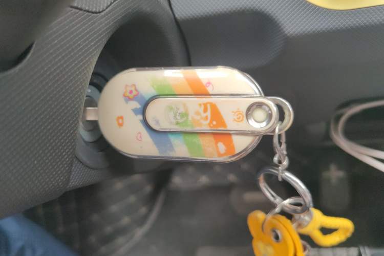 Used Wuling Hongguang MINIEV 2022 Macaron Premium Model – Lithium Iron Phosphate Interior 1