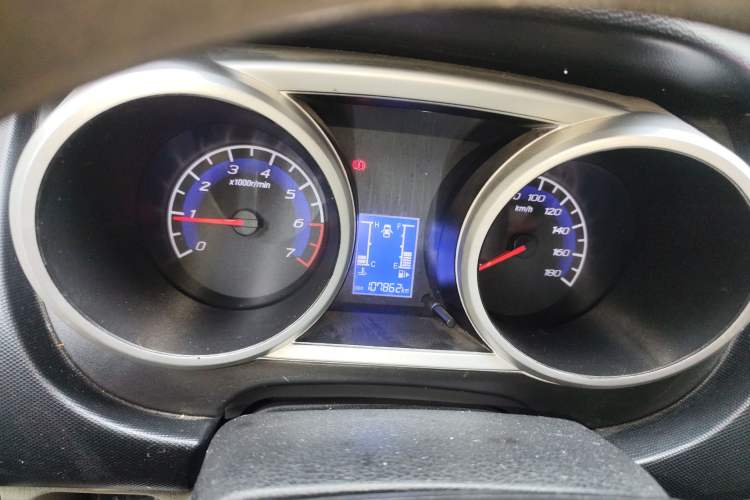 Used CHANGAN KAICHENG Ounuo S 2012 1.5L Standard Version