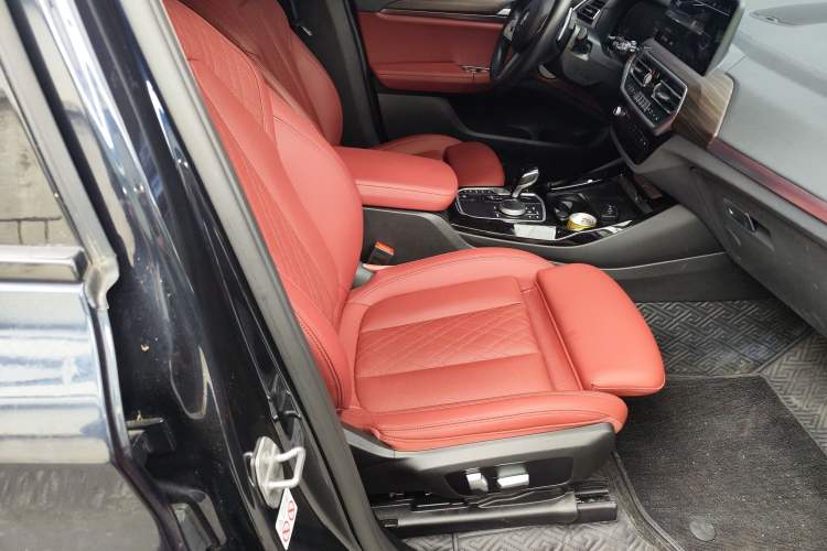 Used BMW X3 2023 xDrive30i Leading Model M Night Edition Package
