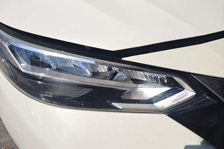 Used Nissan Sylphy 2020 Revised 1.6L XL CVT Enjoyment Edition Right Front Headlight