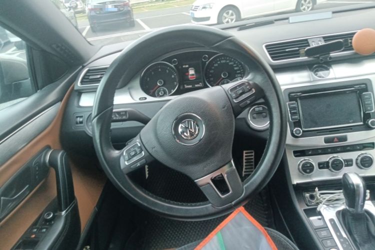 Used Volkswagen FAW-Volkswagen CC 2013 1.8TSI Luxury Model Steering Wheel