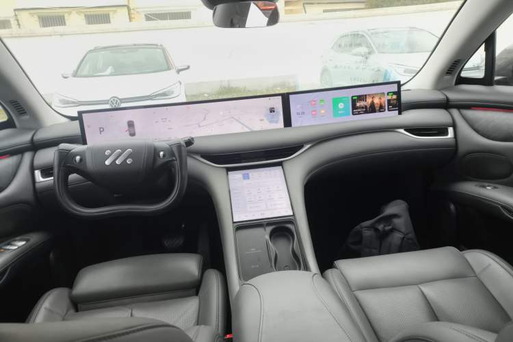 Used IM LS6 2023 Max Standard Edition
