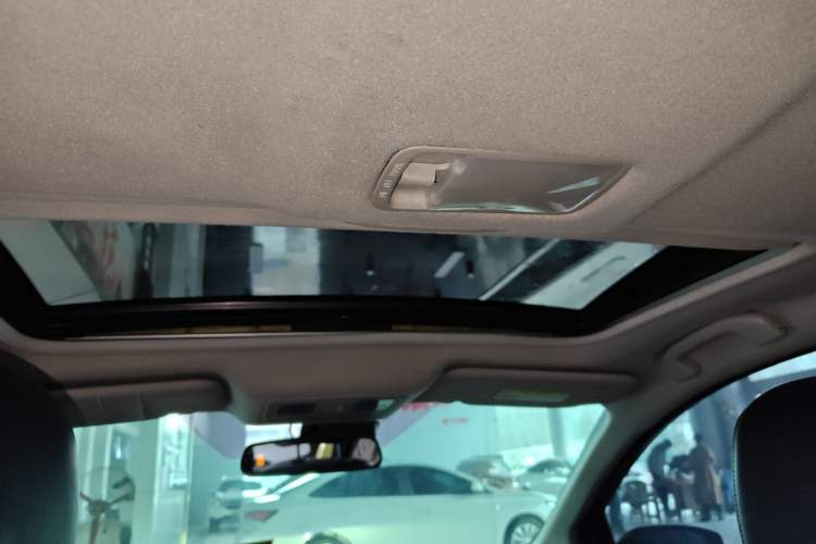 Used Nissan Tiida 2016 1.6L CVT Smart Drive Edition