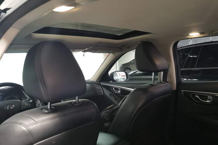 Used Infiniti Q50L 2016 2.0T Comfort Edition Headliner