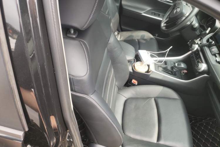 Used Toyota RAV4 2021 2.0L CVT Two-Wheel Drive Fashion PLUS Edition