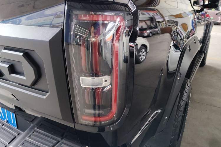 Used JMC DaDao 2023 Chasing Light 2.3T Diesel Automatic 4x4 Standard-Wheel Enjoyment Model
