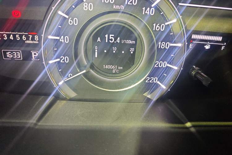 Used Honda Elysion 2016 2.4L Luxury Edition Odometer Close Up