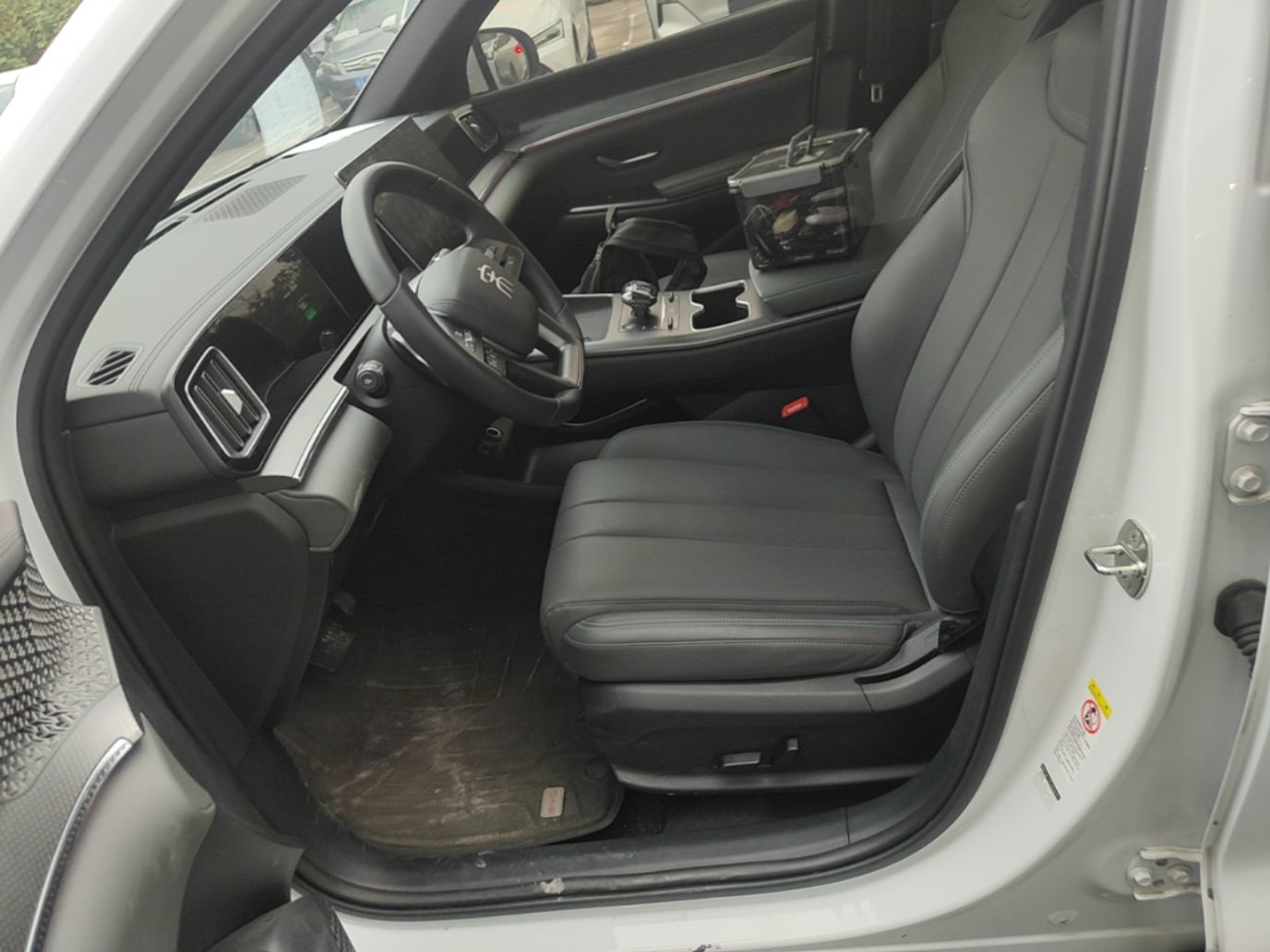 BYD Song Pro New Energy 2025 Second-Generation Intelligent Driving Version DM-i 115KM Excellence Edition — снимка 17