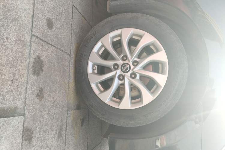 Used Nissan Sylphy 2016 1.6 XL CVT Deluxe Edition Right Front Wheel Hub