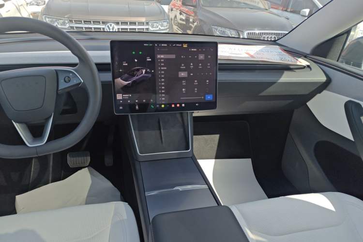 Used Tesla Model Y 2025 Rear-Wheel Drive First Edition