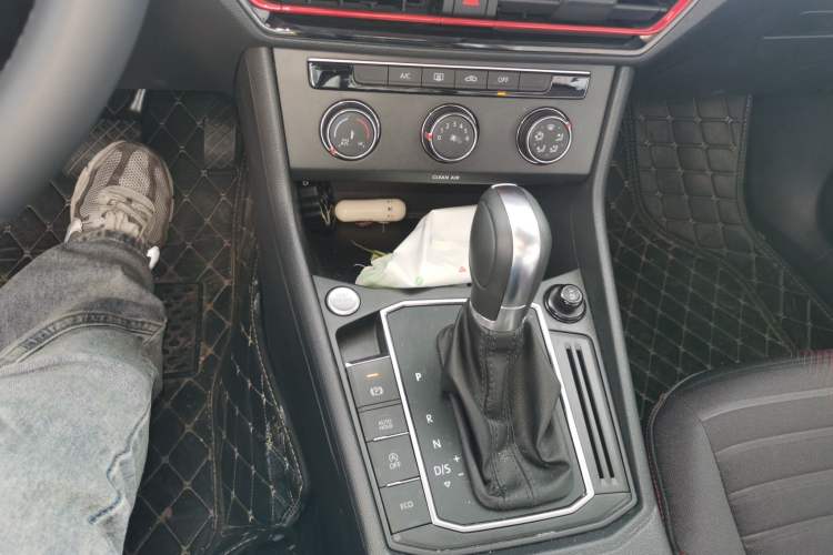 Used Volkswagen Lavida 2024 300TSI DSG Starry Sky Deluxe Edition Gear Lever