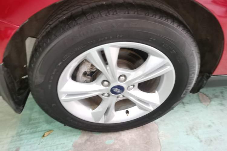 Used Ford Focus 2012 Hatchback 1.6L Automatic Fashion Edition
