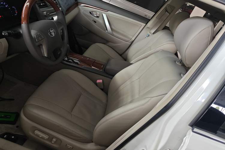 Used Toyota Camry 2013 200G Classic Luxury Edition
