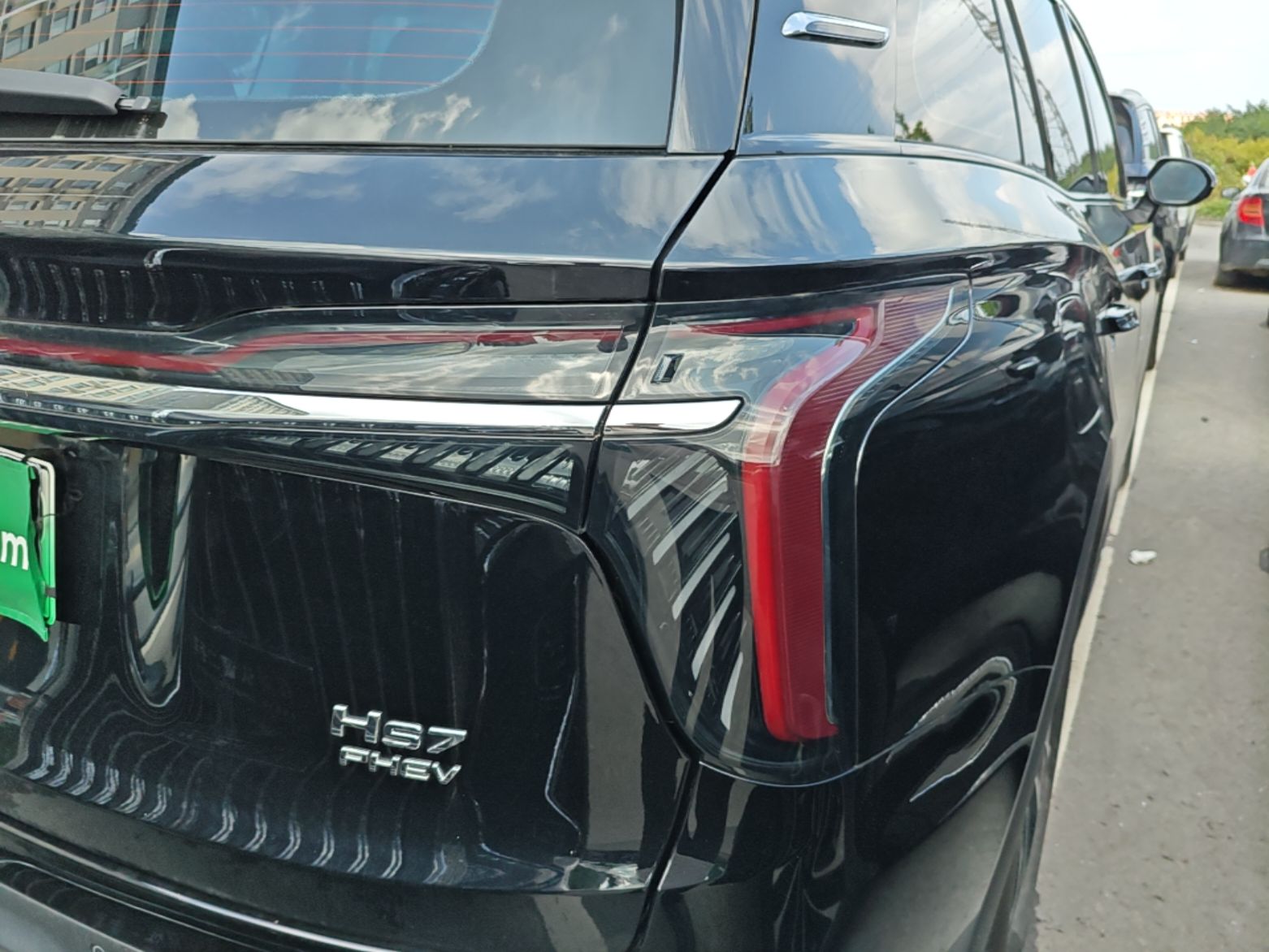 Hongqi HS7 PHEV 2024 2.0T PHEV Four-Wheel Drive Flagship Edition 6 Seats — снимка 9