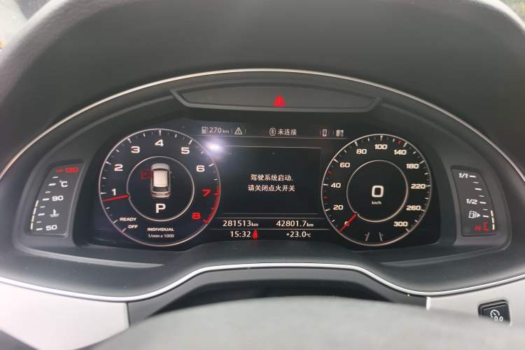 Used Audi Q7 2018 40 TFSI Comfort Model
