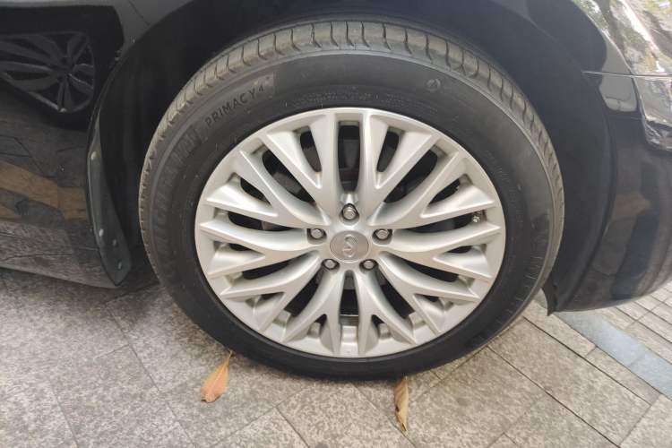 Used Infiniti Q70 2017 Q70L 2.5L Enjoyment Edition