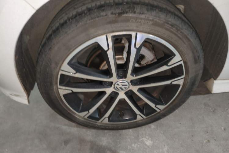 Used Volkswagen Golf 2016 1.4TSI Automatic R-Line