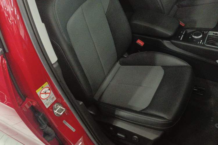 Used Audi Q2L 2018 35 TFSI Fashion Elegant Version China V
