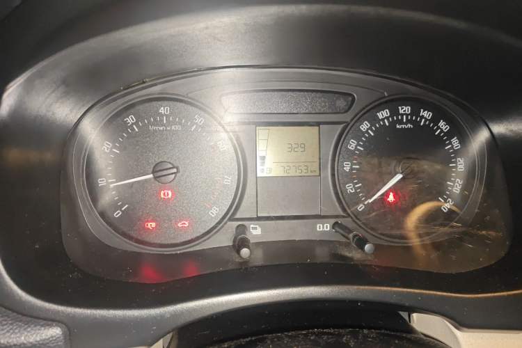 Used Skoda Fabia 2012 1.4L Manual Crystal Edition Odometer Close Up