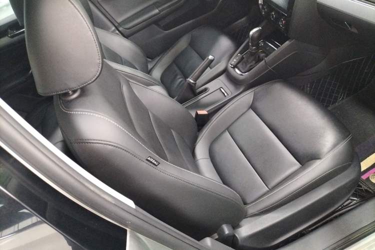 Used Volkswagen Sagitar 2017 180TSI Automatic Luxury Edition
