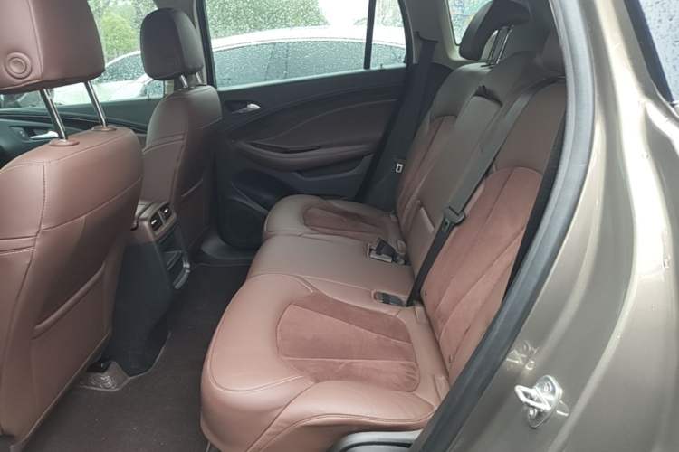 Used Buick Envision 2017 20T Two-Wheel Drive Luxury Model Left Rear Seat