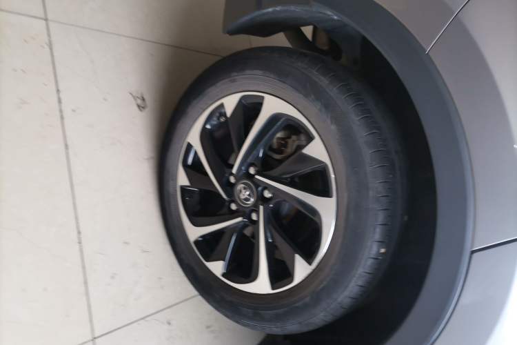 Used Toyota IZOA 2020 2.0L Enjoy Edition
