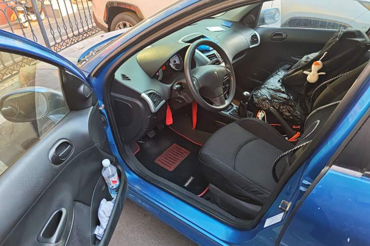 Used Peugeot 207 2011 Hatchback 1.4L Manual Yule Edition Driver Seat