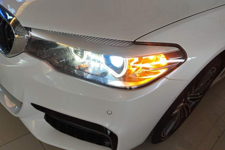 Used BMW 5 Series 2018 Facelifted 530Li xDrive M Sport Package
