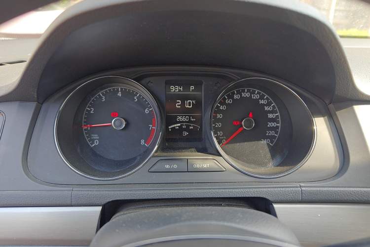 Used Volkswagen Lavida 2019 Lavida Start 1.5L Automatic Comfort Edition China VI Standard Instrument Cluster