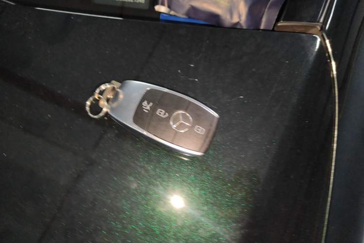 Used Mercedes-Benz C-Class 2021 C 260 Star Edition Vehicle Key