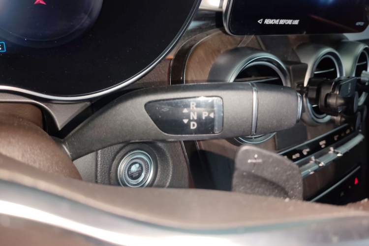 Used Mercedes-Benz GLC 2022 Refreshed GLC 300 L 4MATIC Dynamic Edition Prestige Version Gear Lever