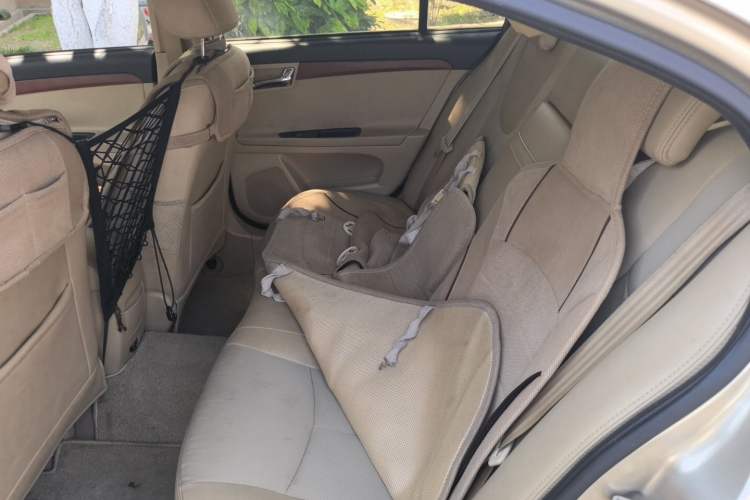 Used Roewe 350 2013 350C 1.5L Automatic Xunyue Edition
