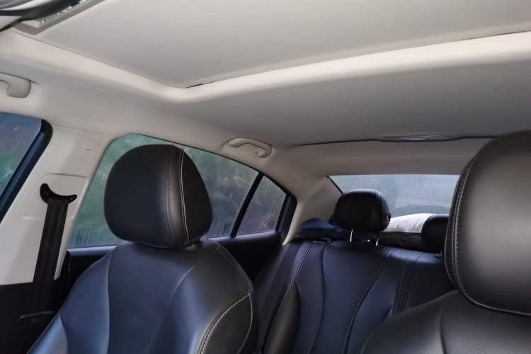 Used Roewe i5 2021 1.5L CVT Starry Edition