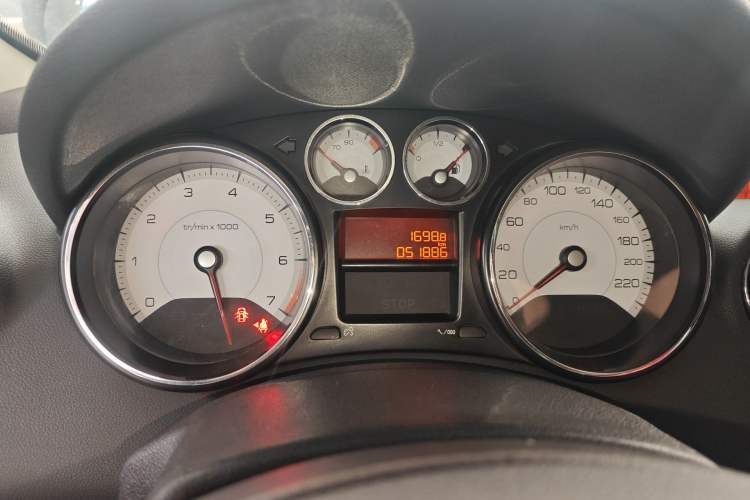 Used Peugeot 408 2013 2.0L Manual Comfort Edition Odometer Close Up