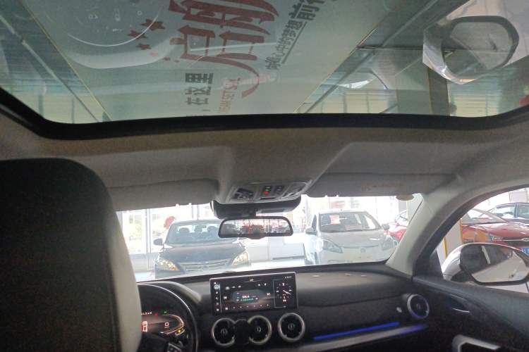 Used Wey VV5 2021 1.5T Two-Wheel Drive Smart Pioneer