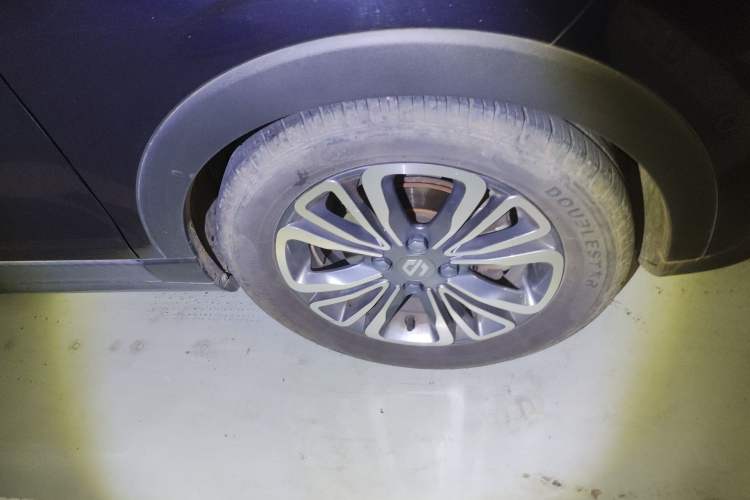 Used Leapmotor T03 2021 400 Luxury Edition Right Front Wheel Hub